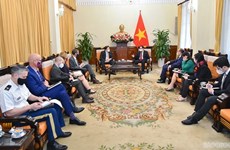 推动越南与美国全面伙伴关系深化实效且实质性发展
