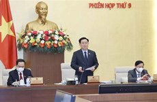 越南国会常委会第九次会议落下帷幕