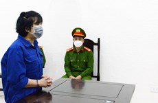黎氏秋香以“滥用民主自由权”罪被判处有期徒刑21个月