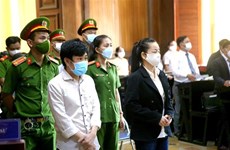  “越南国家临时政府”恐怖组织12名成员和支持者出庭受审