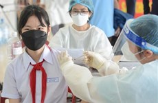 越南全国41个省市已为5岁至12岁以下儿童接种超过374200剂新冠疫苗