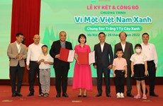 致力于一个绿色的越南：提高青年一代的环保意识与责任