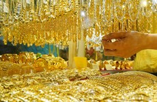 5月12日上午越南国内黄金价格超过7000万越盾