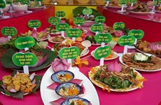 越南200道全部由莲制成的菜获世界记录认证 