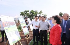 越南政府总理范明政出席“木州牛奶天堂”综合体开工仪式