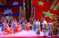越柬两国举行越柬建交55周年活动