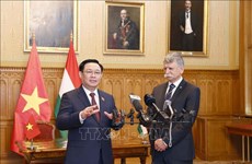 东欧舆论特别关注越南国会主席王廷惠访问匈牙利之旅