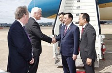 越南国会主席王廷惠抵达伦敦 开始对英国进行正式访问