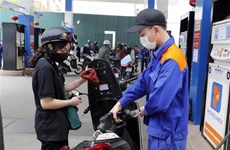 越南国内油价连续7次上调后首次下降