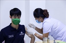 老挝鼓励国民接种新冠疫苗加强针 