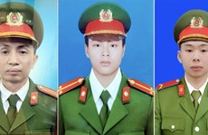 越南公安部长决定为三名因公殉职的消防员晋升警衔