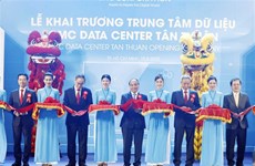 越南国家主席阮春福出席胡志明市新顺CMC数据中心揭牌仪式