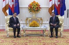 越共中央对外部长黎淮忠会见柬埔寨党政领导人