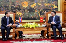 北江省进一步加强与老挝各地的民间交流与合作力度