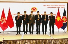 香港特别行政区政务司司长陈国基：香港一向欢迎越南企业和人才 