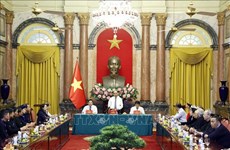 国家主席阮春福会见高平省少数民族模范代表