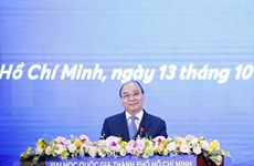 越南国家主席阮春福出席胡志明市国家大学开学典礼