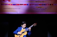 越裔音乐家的作品在2022年柏林国际吉他比赛中大放异彩