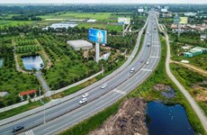 投资建设兴安省槟市-安美高速公路