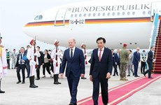 德国总理开始对越南进行正式访问
