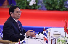 越南政府总理范明政出席第十七届东亚峰会