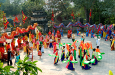 从民族服饰多姿多彩看越南文化多样性