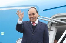 越南国家主席阮春福启程对韩国进行国事访问