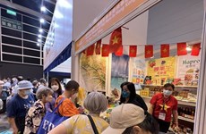 越南商品在香港工展会上备受青睐