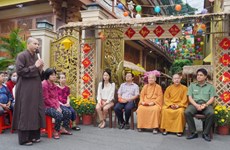 胡志明市佛教界开展各类公益慈善活动 让困难群众过好年