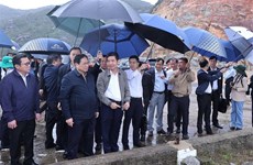 政府总理范明政对富安省部分重点工程进行实地检查