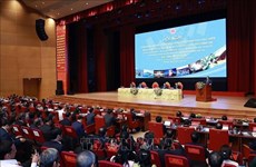 越南政府总理范明政主持召开中部以北地区和沿海地区经济社会发展会议