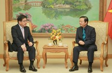 越南政府副总理陈红河会见日本丸红株式会社集团领导