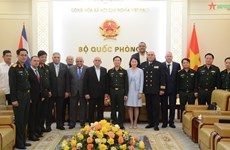 越南国防部副部长阮新疆大将会见古巴建设部部长梅萨