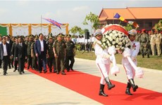 柬埔寨救国团结革命武装力量塔墓正式竣工