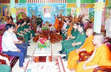 为高棉族同胞共度欢乐祥和的传统节日创造便利条件