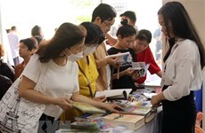 越法文化交流活动在岘港市举行