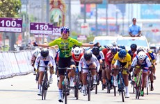 越南运动员阮氏实在2023环泰国公路自行车巡回赛中的表现令人印象深刻