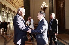 越南国会主席王廷惠与古巴全国人民政权代表大会主席埃斯特万·拉索·埃尔南德斯举行会谈