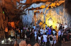 越南广宁省2023年前4个月接待游客量达近600万人次
