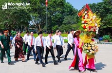 胡志明主席诞辰133周年：一系列庆祝活动在国内各地纷纷举行