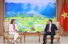 越南政府总理范明政会见斯洛文尼亚副总理兼外交和欧洲事务部长