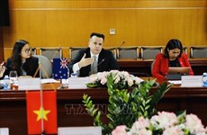 新西兰外交与贸易部副部长维塔利斯高度评价越新合作潜力