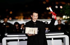 拥有越南和法国双重国国籍导演陈英雄在2023戛纳电影节中获最佳导演奖
