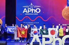 4名越南学生在亚洲物理奥林匹克竞赛均夺得铜牌