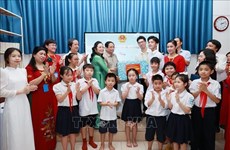 6·1国际儿童节：范明政总理到特殊教育学校看望特殊儿童