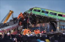 越南国会主席王廷惠就印度发生严重铁路事故致慰问电