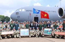 越南国家主席武文赏出席五号二级野战医院和二号工兵队出征仪式