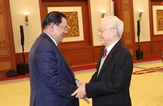 越南领导人祝贺柬埔寨成功举办第七届国会选举