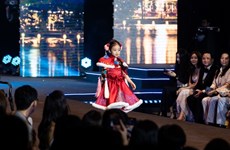 2023年第3届越南国际青少年时装周在河内市举行 