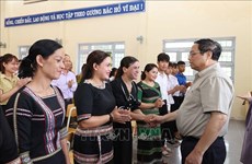 越南政府总理范明政检查昆嵩省2023-2024学年准备工作